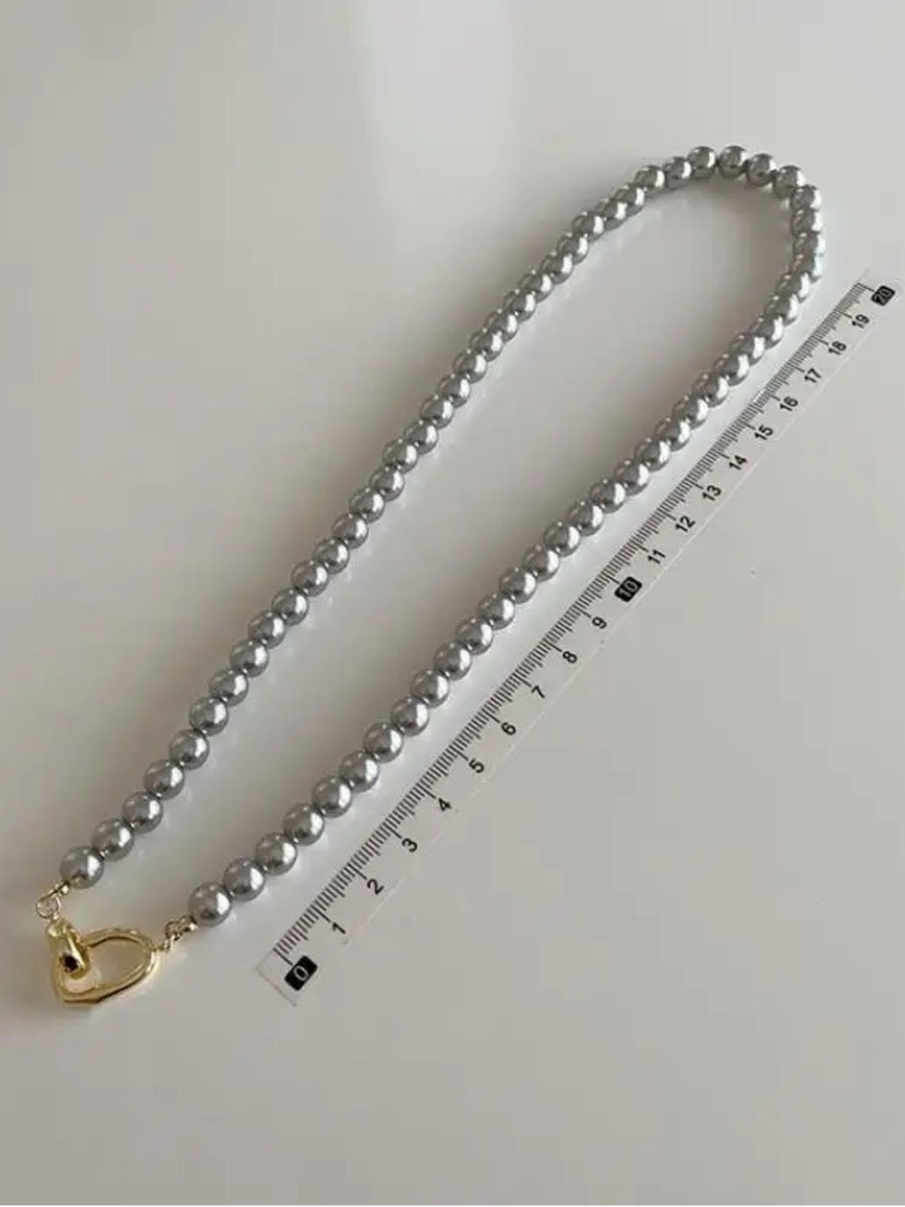 NWT Imitation Grey Pearl Necklace - Picture 4 of 4
